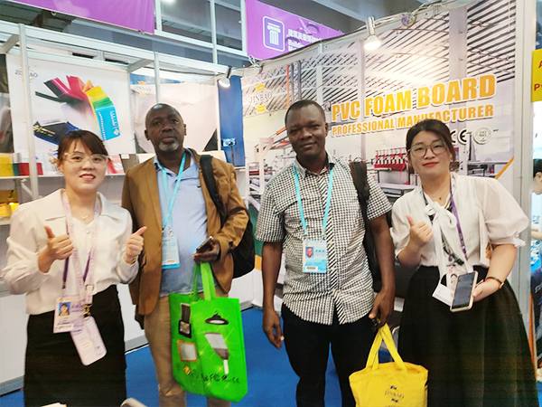 China-Import-and-Export-Fair-jinbao-acrylic-pvc-5