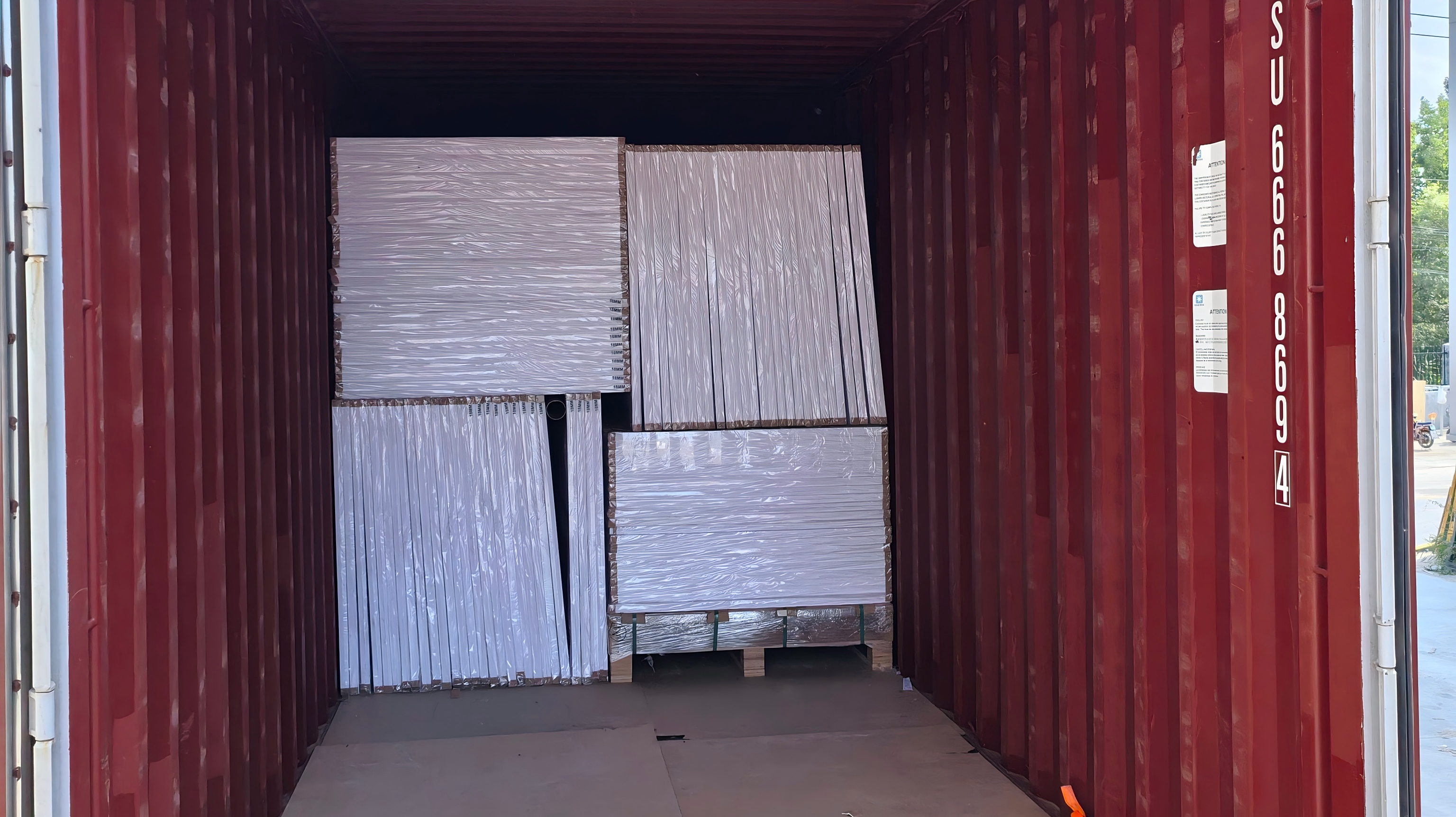 One Container, Two Materials, One Island Market: Acrylic Sheets and PVC Foam Boards to Mauritius