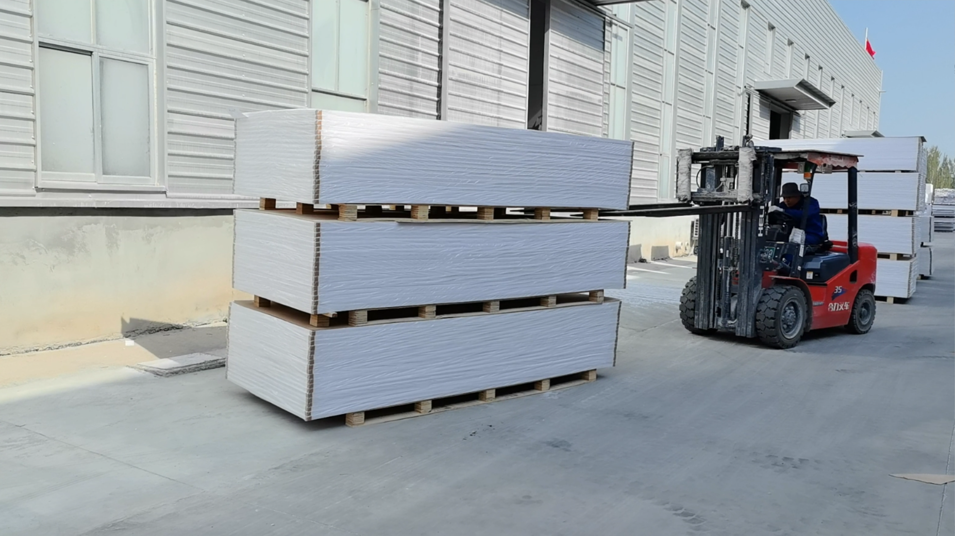 Expanding into the Polish Market with PVC Foam Boards