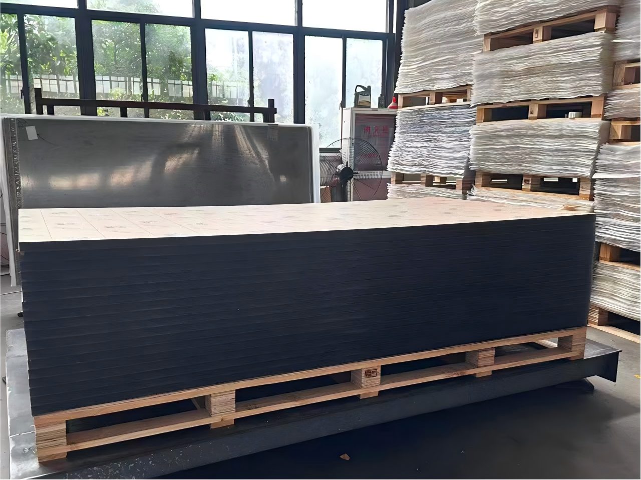 Global Distributors Source 9 Containers of Acrylic Sheets & PVC Foam Boards from Jinbao